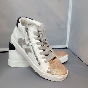 Dolce Vita Zello Size 7 Stylish White and Bromze Women's High-Top Sneakers